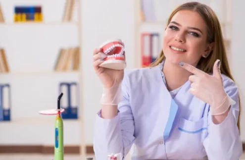 الأسنان التجميلي