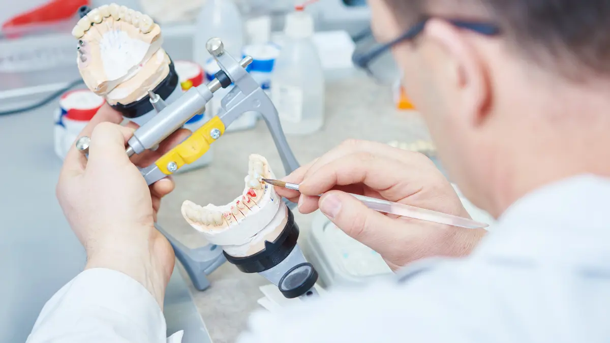 What is cosmetic dentist?