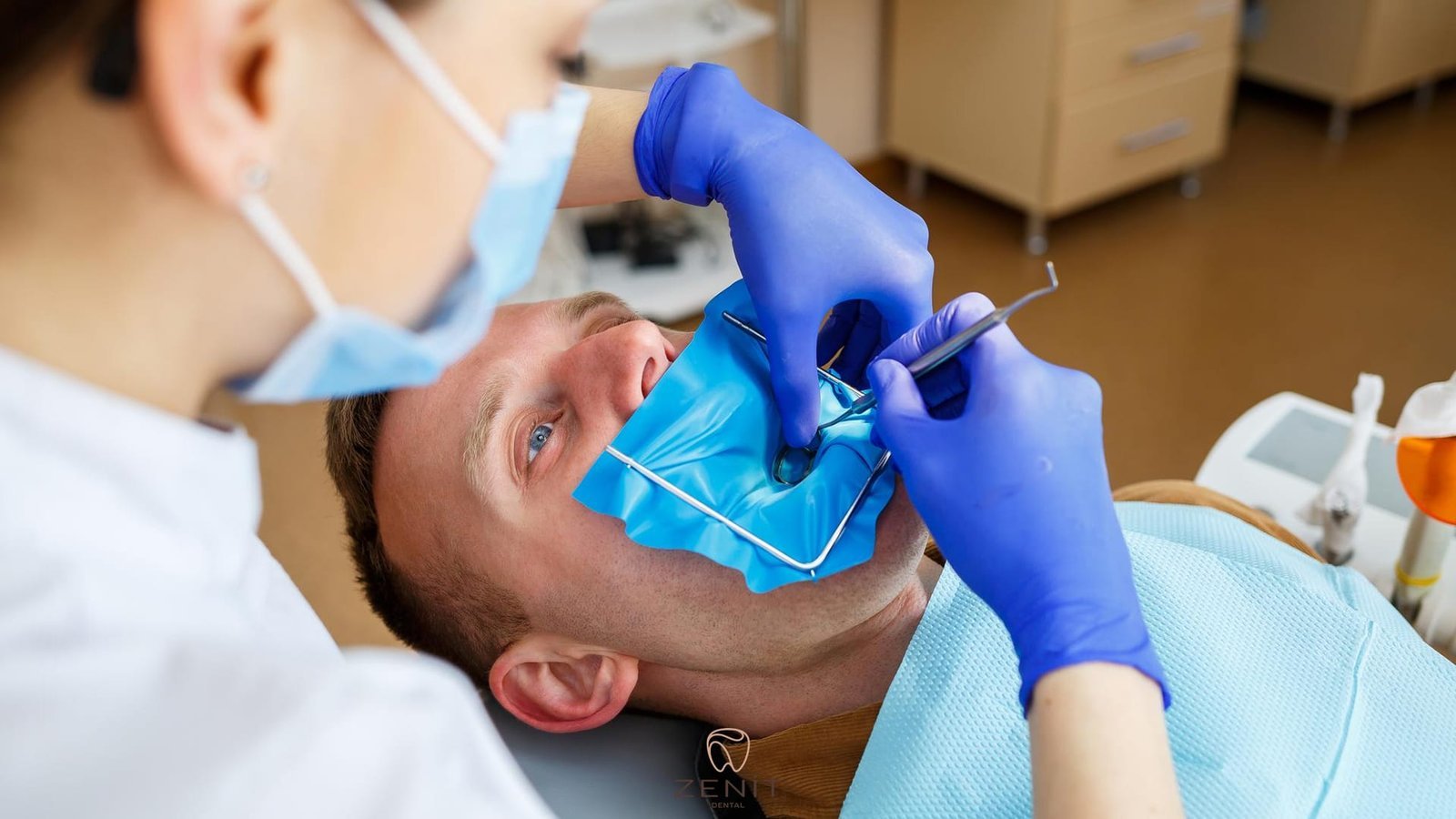 Impaktierte Zahnentfernung